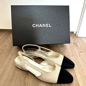 NIB Chanel Captoe Gold/Black Glitter Slingback Flats Size 38